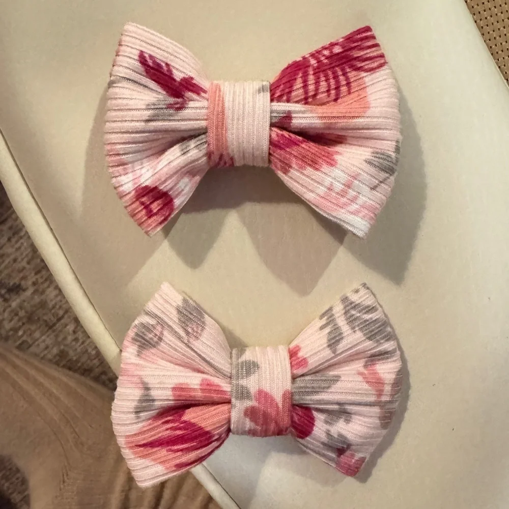 Pink Floral Ribbed Bow Hair Clips